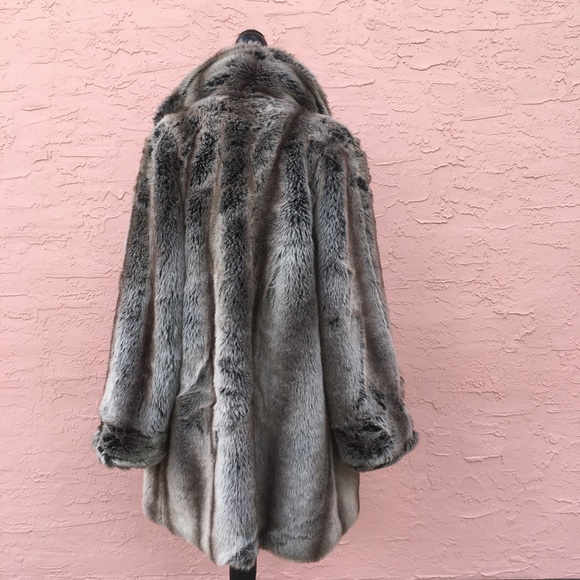 Alpine Studio Oversized Faux Fur Coat - Picture 5 of 10